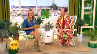 Alina Merkau feet photo thumbnail