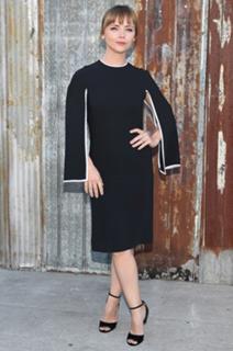 Christina Ricci feet photo thumbnail