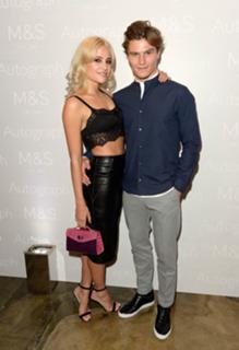 Pixie Lott feet photo thumbnail