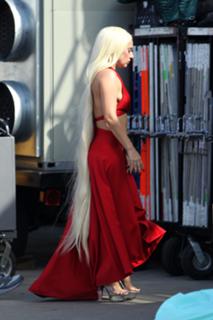 Lady Gaga feet photo thumbnail