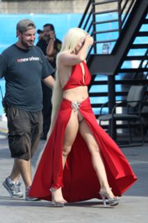 Lady Gaga feet photo thumbnail