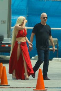 Lady Gaga feet photo thumbnail