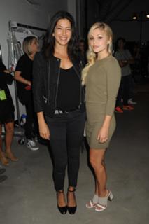 Olivia Holt feet photo thumbnail