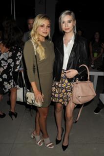 Olivia Holt feet photo thumbnail