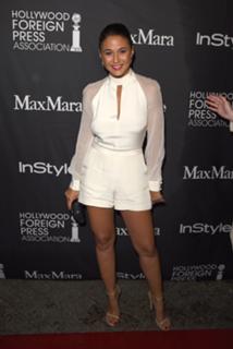 Emmanuelle Chriqui feet photo thumbnail