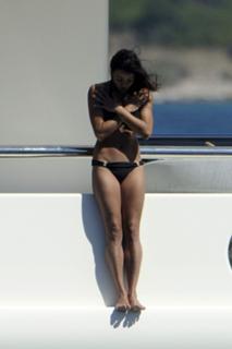Michelle Rodriguez feet photo thumbnail