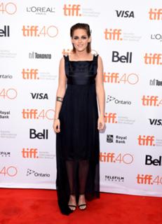 Kristen Stewart feet photo thumbnail