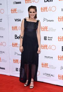 Kristen Stewart feet photo thumbnail