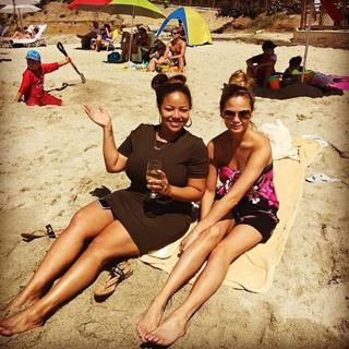 Chrissy Teigen feet photo thumbnail