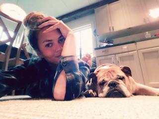 Chrissy Teigen feet photo thumbnail