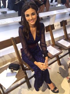Victoria Justice feet photo thumbnail