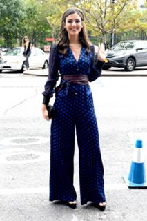 Victoria Justice feet photo thumbnail