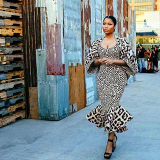 Nicki Minaj feet photo thumbnail