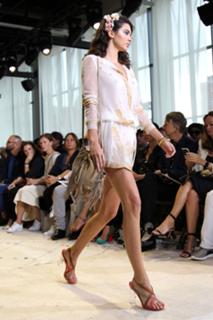 Kendall Jenner feet photo thumbnail