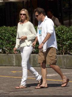 Uma Thurman feet photo thumbnail