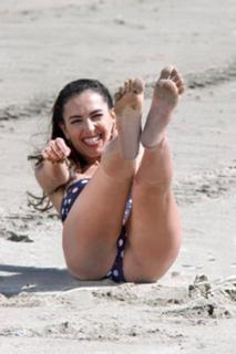 Caterina Balivo feet photo thumbnail