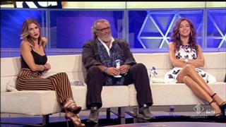 Melissa Satta feet photo thumbnail