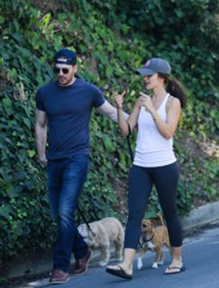 Minka Kelly feet photo thumbnail