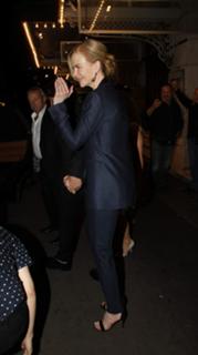 Nicole Kidman feet photo thumbnail