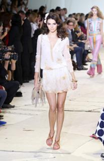 Kendall Jenner feet photo thumbnail