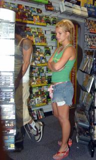 Britney Spears feet photo thumbnail