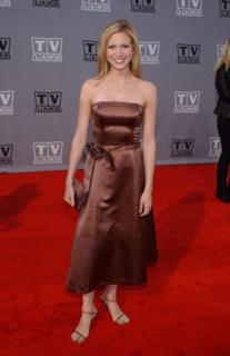Brittany Snow feet photo thumbnail