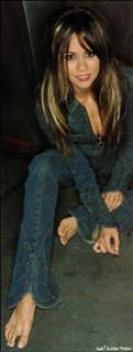 Brooke Burke feet photo thumbnail