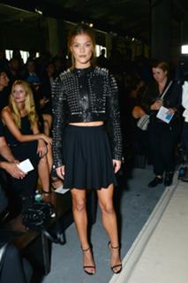 Nina Agdal feet photo thumbnail