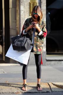 Melissa Satta feet photo thumbnail