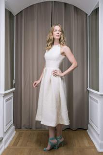 Emily Blunt feet photo thumbnail