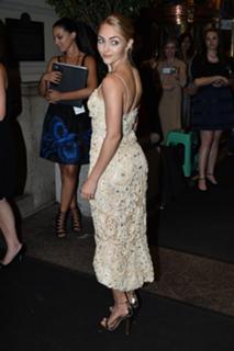 AnnaSophia Robb feet photo thumbnail