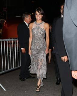 Michelle Rodriguez feet photo thumbnail
