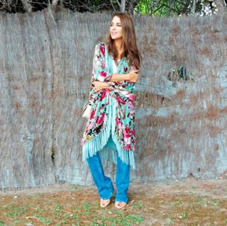 Paula Echevarría feet photo thumbnail