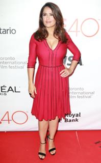 Salma Hayek feet photo thumbnail
