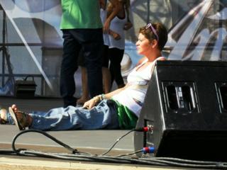 Alessandra Amoroso feet photo 4