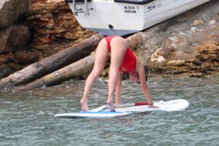 Lucy Mecklenburgh feet photo thumbnail