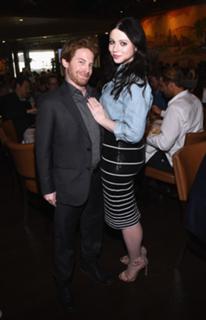 Michelle Trachtenberg feet photo thumbnail