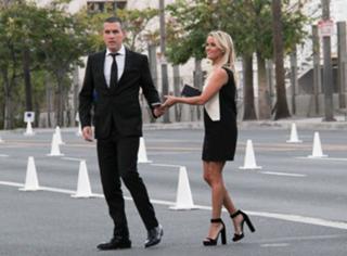 Reese Witherspoon feet photo thumbnail