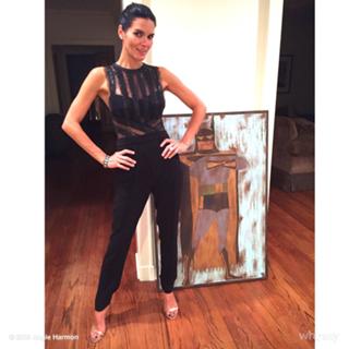 Angie Harmon feet photo thumbnail