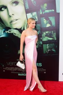 Kristen Bell feet photo thumbnail