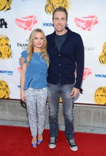 Kristen Bell feet photo thumbnail