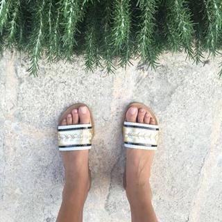 Ivanka Trump feet photo thumbnail