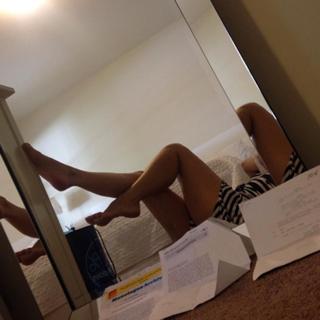 Franciely Freduzeski feet photo thumbnail