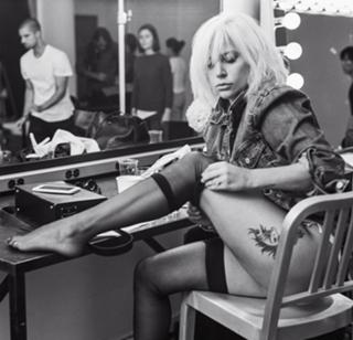 Lady Gaga feet photo thumbnail