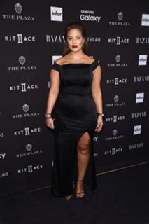Ashley Graham feet photo thumbnail