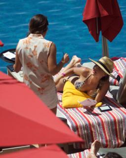 Julie Benz feet photo thumbnail