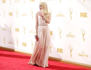 Emma Roberts feet photo thumbnail