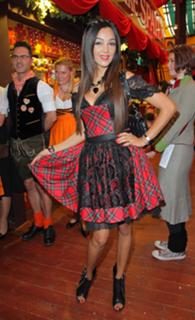 Verona Pooth feet photo thumbnail