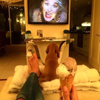 Kimberley Garner feet photo thumbnail