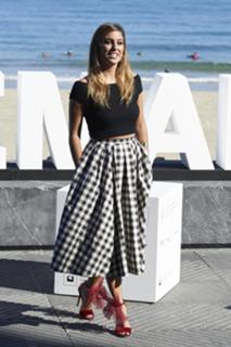 Blanca Suárez feet photo thumbnail